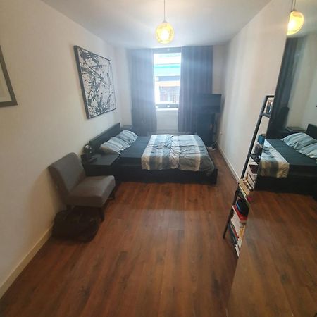 Double Room With Shared Bathroom Londra Exterior foto