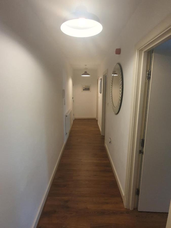 Double Room With Shared Bathroom Londra Exterior foto